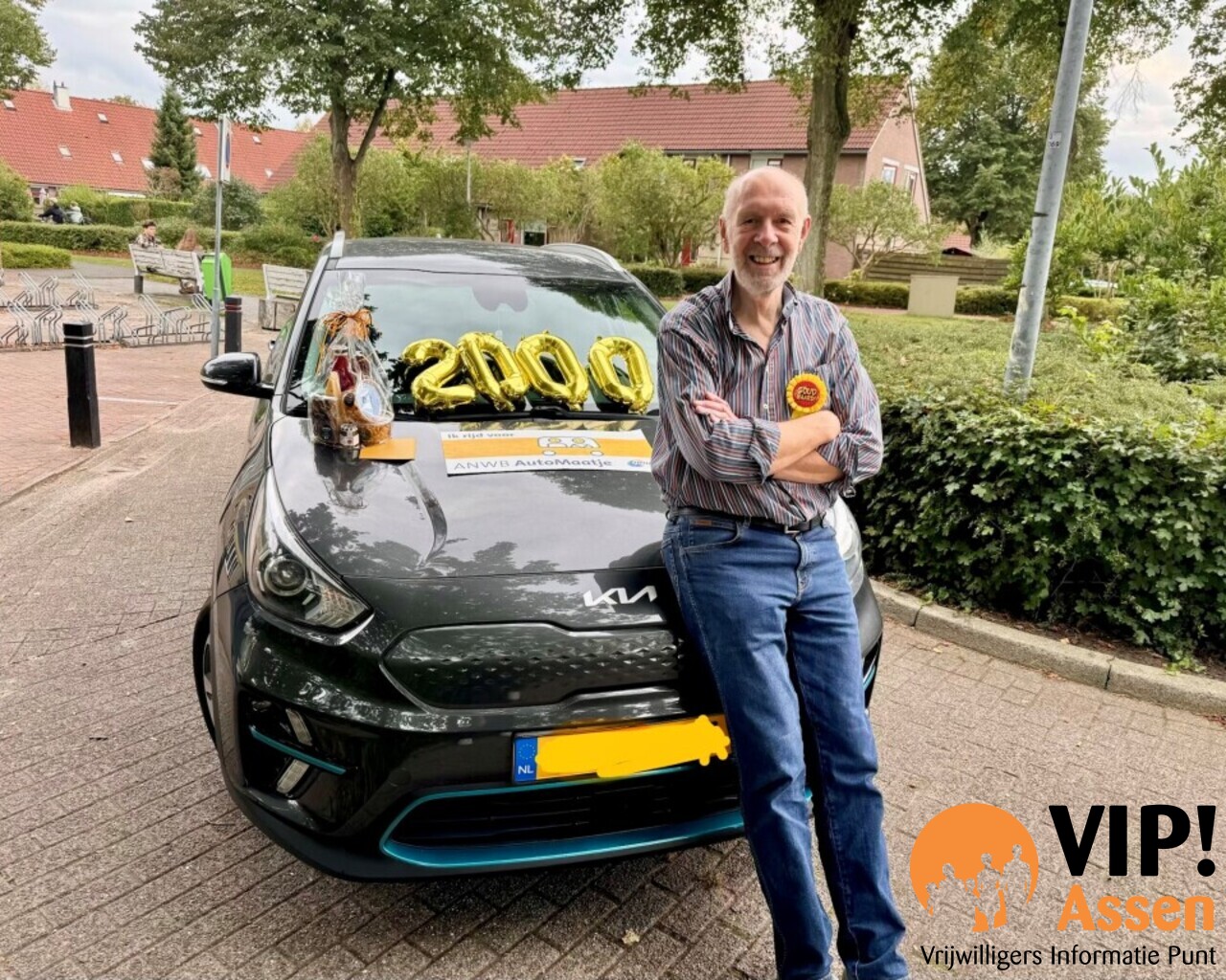 Aalt Schuiling rijdt 2.000ste rit als vrijwillig chauffeur bij ANWB AutoMaatje Assen